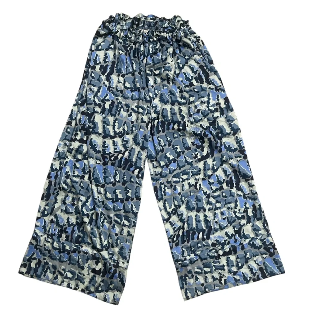 Stylish Blue Patterned Wide Leg Pants - Picture 2 of 12